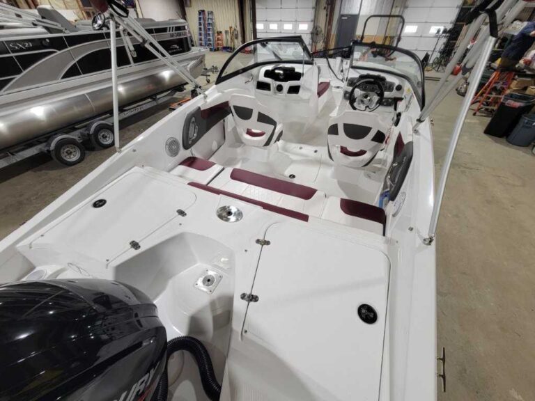 2024 Tahoe 200S US-BUJ32366F324 [photo 15]